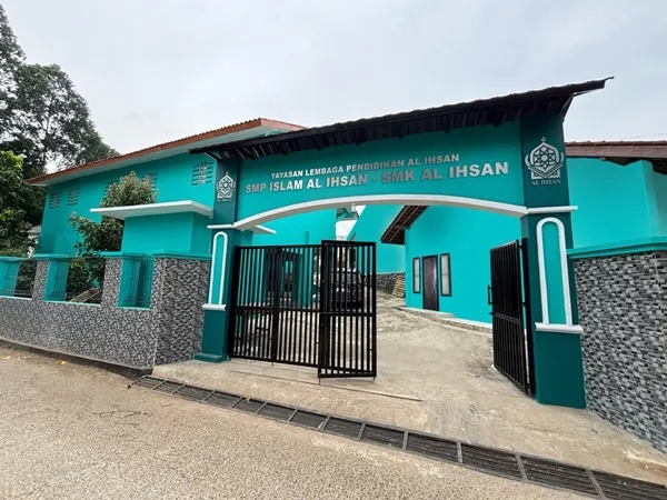 gerbang sawangan-resize2_result